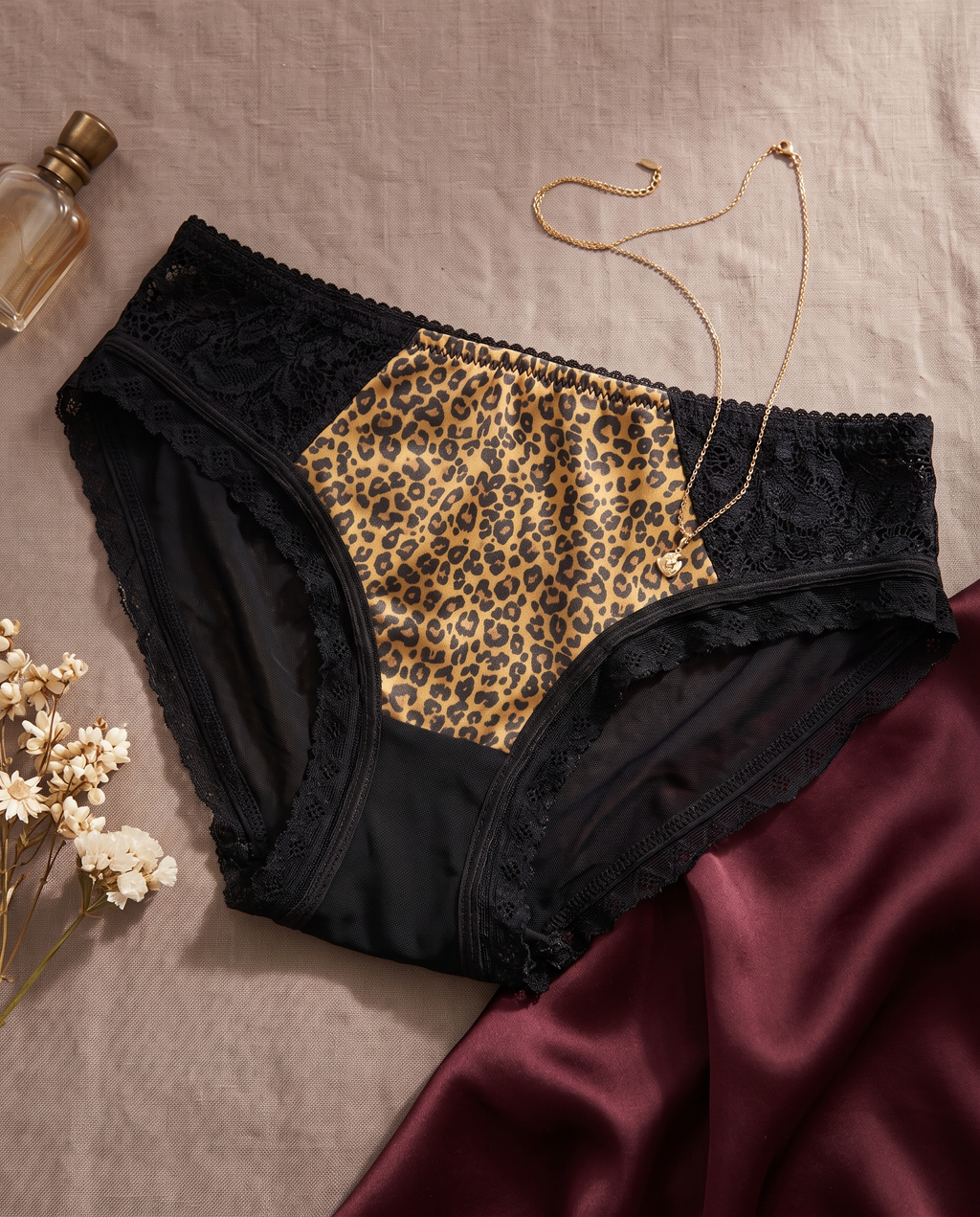 La Panthera Lingerie Set